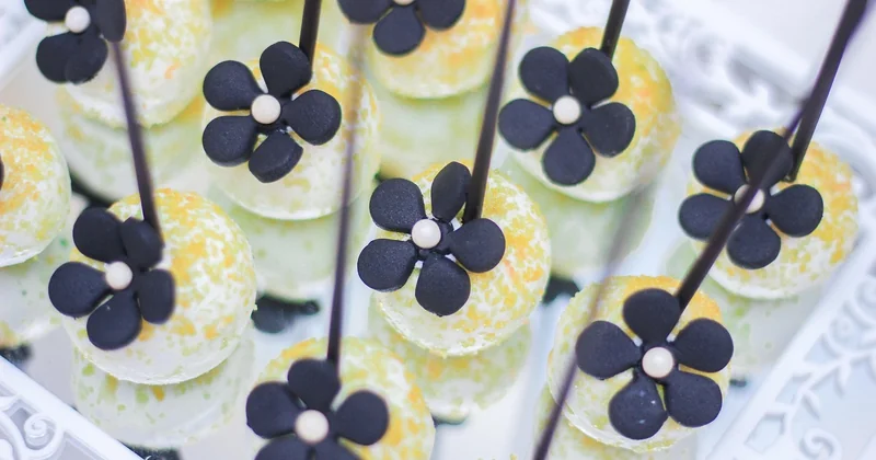 Verzieren ohne Nervenzusammenbruch: Von Fondant bis Keks