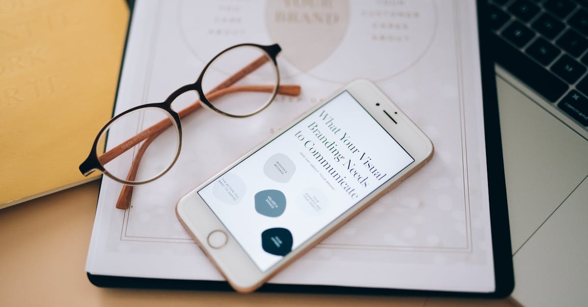 entdecken sie die bedeutung von personal branding für ihre karriere. erfahren sie, wie sie ihr persönliches markenimage effektiv aufbauen und pflegen können, um sich von der masse abzuheben und ihre beruflichen ziele zu erreichen.
